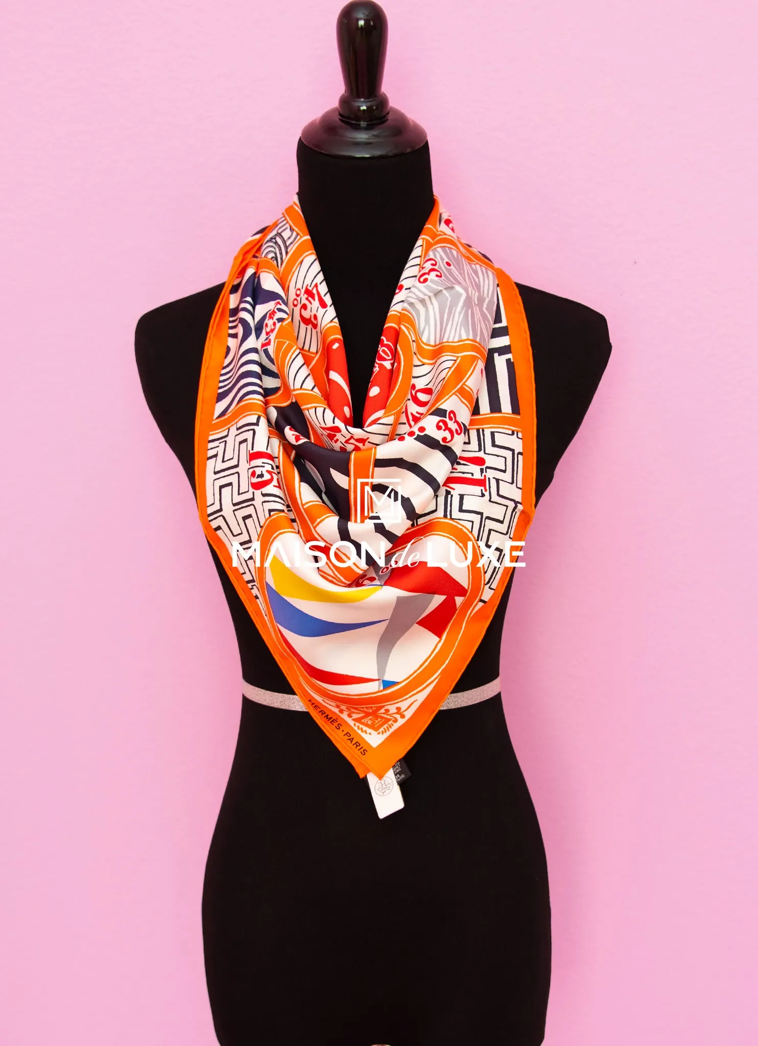 Hermes "Jeu de Soie" Orange Twill Silk 90 cm Scarf