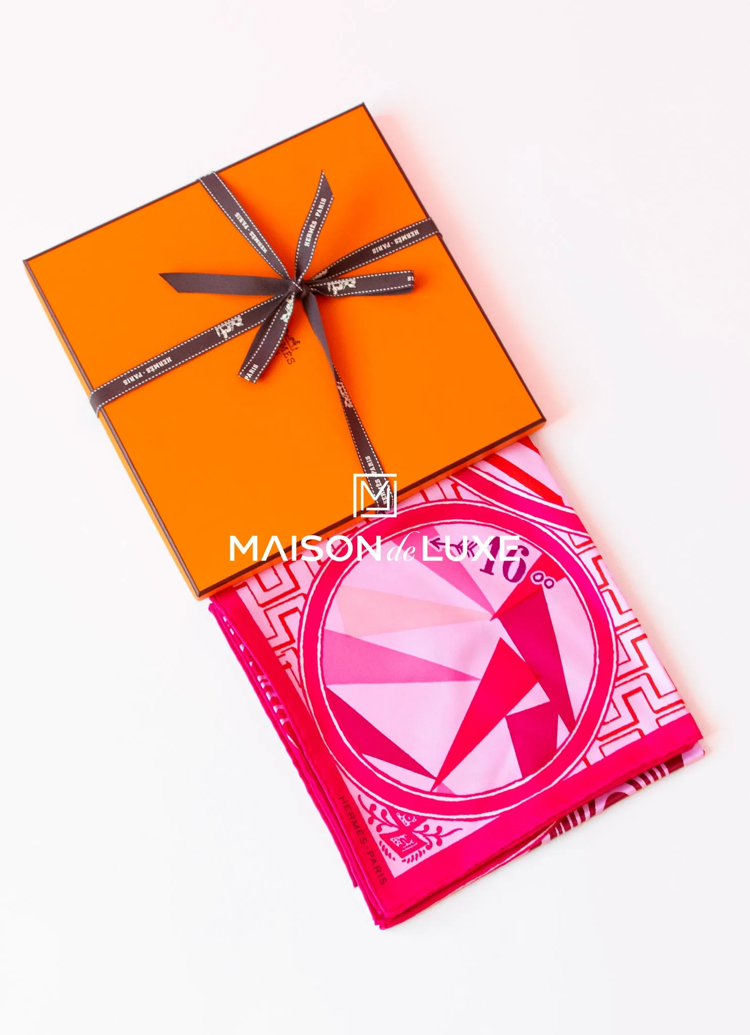 Hermes "Jeu de Soie" Pink Twill Silk 90 cm Scarf